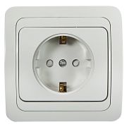 Розетка одинарная с заземлением со шторкой CLASSICO белая 2028x IN HOME